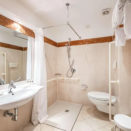 The Regency Sure Collection By Western Hotel