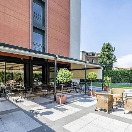 The Regency Sure Collection By Western Hotel Lissone
